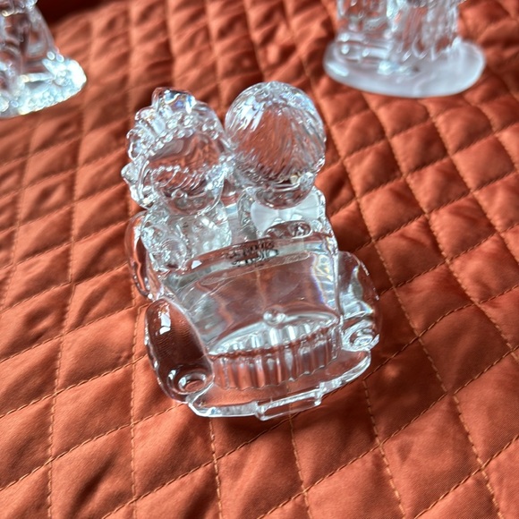 Precious Moments and Samuel Butcher figurines - Picture 5 of 10